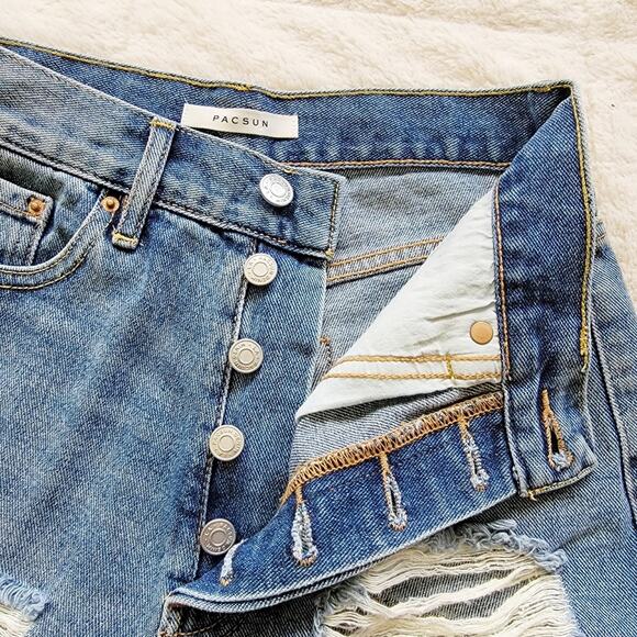 Pacsun Ultra High Rise Distressed Vintage Shorts - Picture 3 of 4
